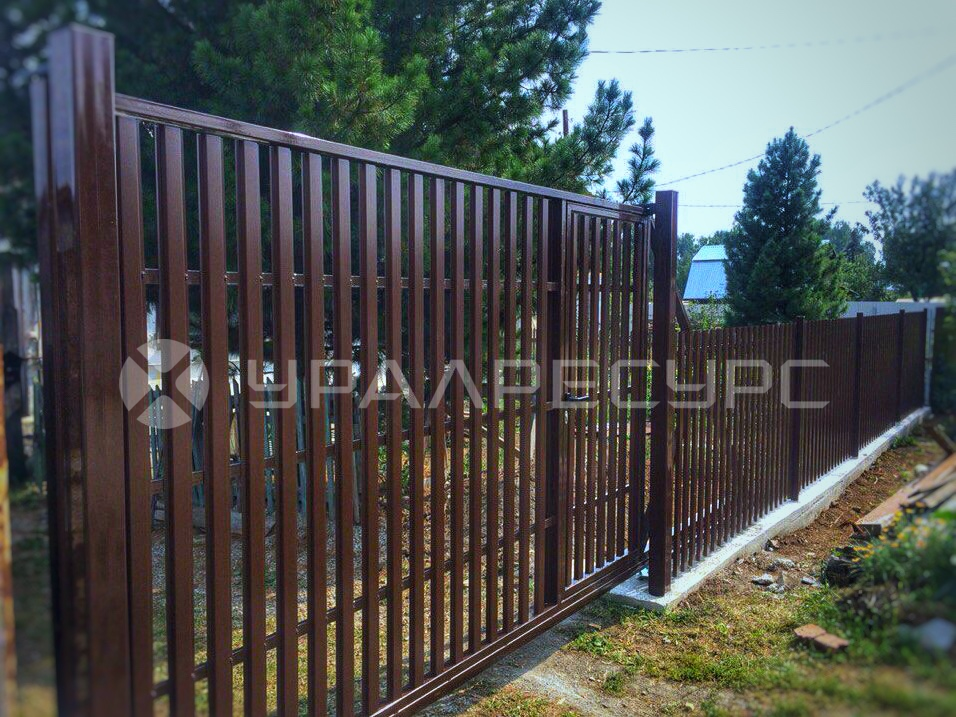 Ограждение из евро штакетника в пос. Исток